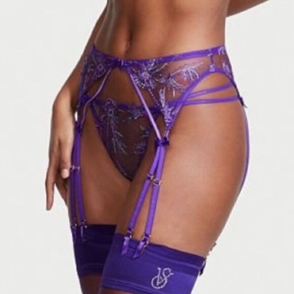 Victoria’s Secret Bundle of 5 Shine Strap , Starstruck Skirt garter Belt M/L - Picture 3 of 13